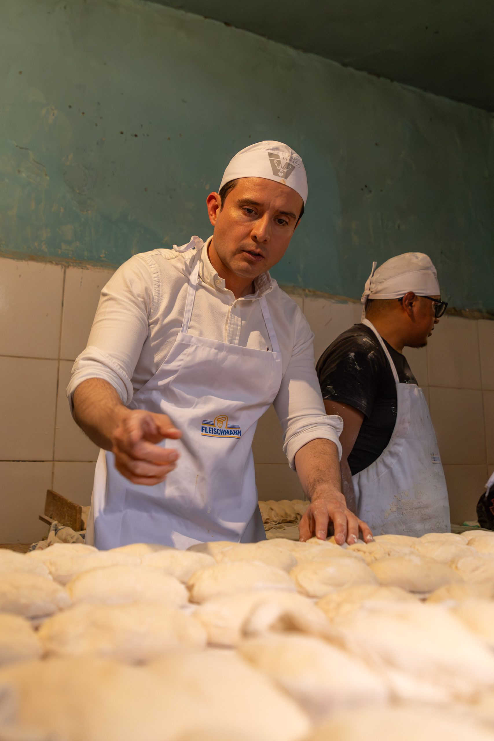 Gobierno verifica producción del pan de batalla y anuncia disposición a escuchar al sector panificador