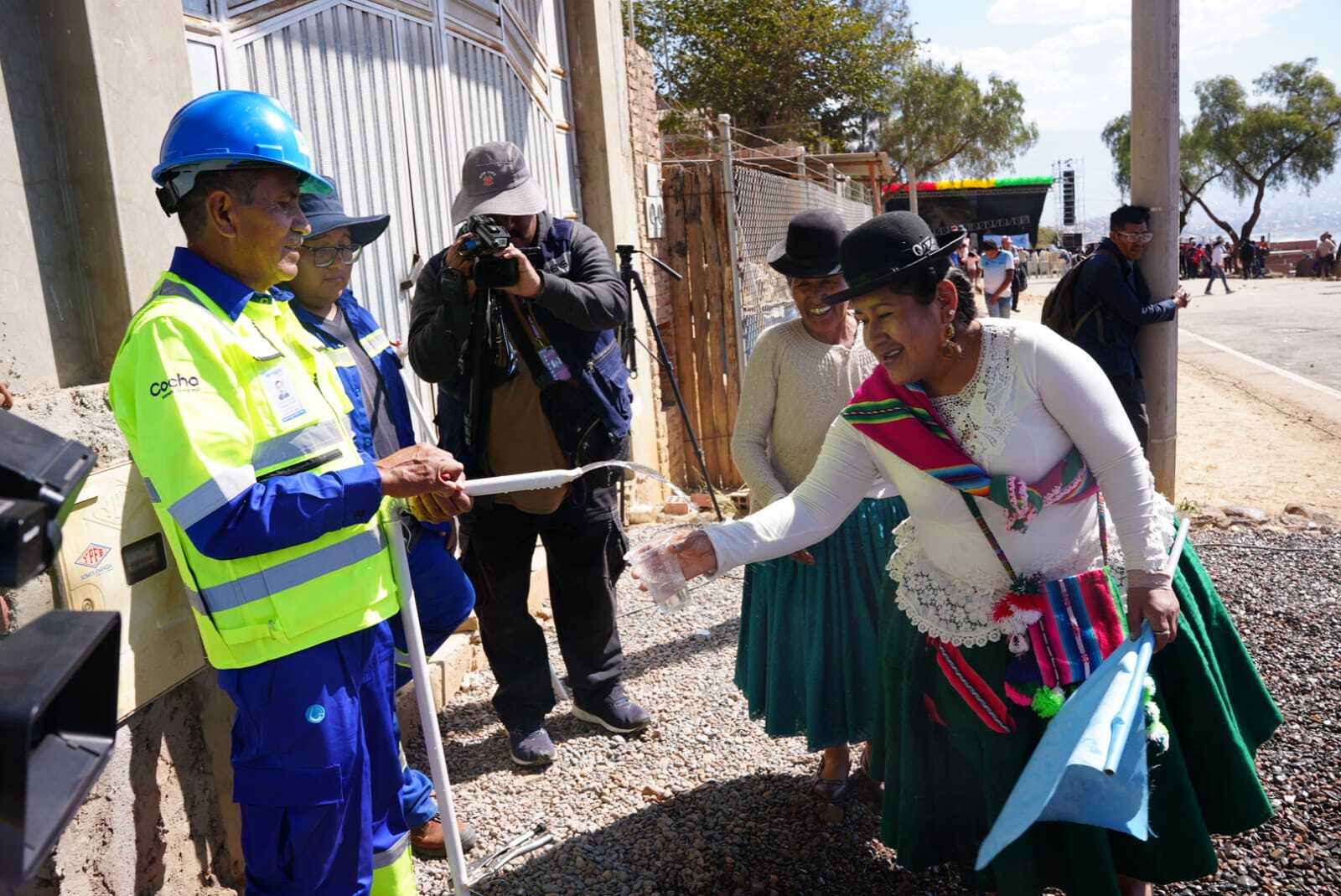 El Gobierno nacional consolida la interconexión Misicuni y lleva agua potable a más de 106 mil habitantes de la zona Sur de Cochabamba