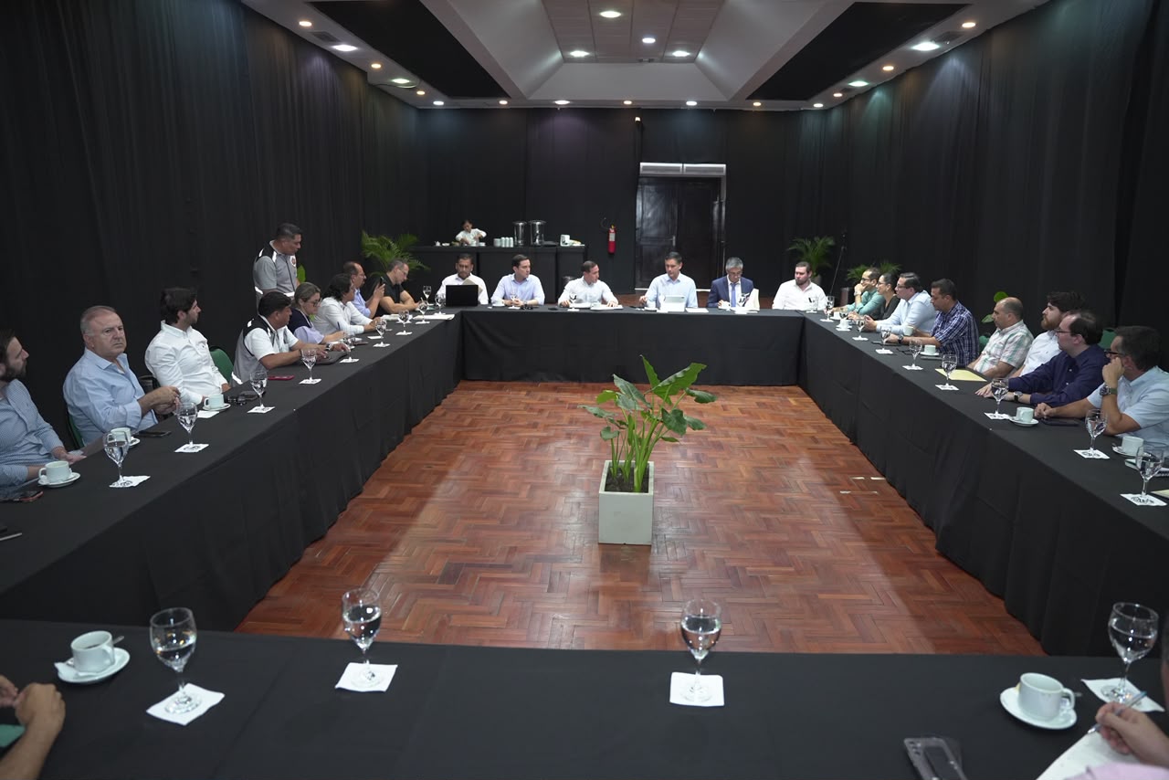 Tras reunión con el sector inmobiliario el Gobierno nacional ratifica seguridad jurídica y anuncia sanciones a empresas con contratos irregulares