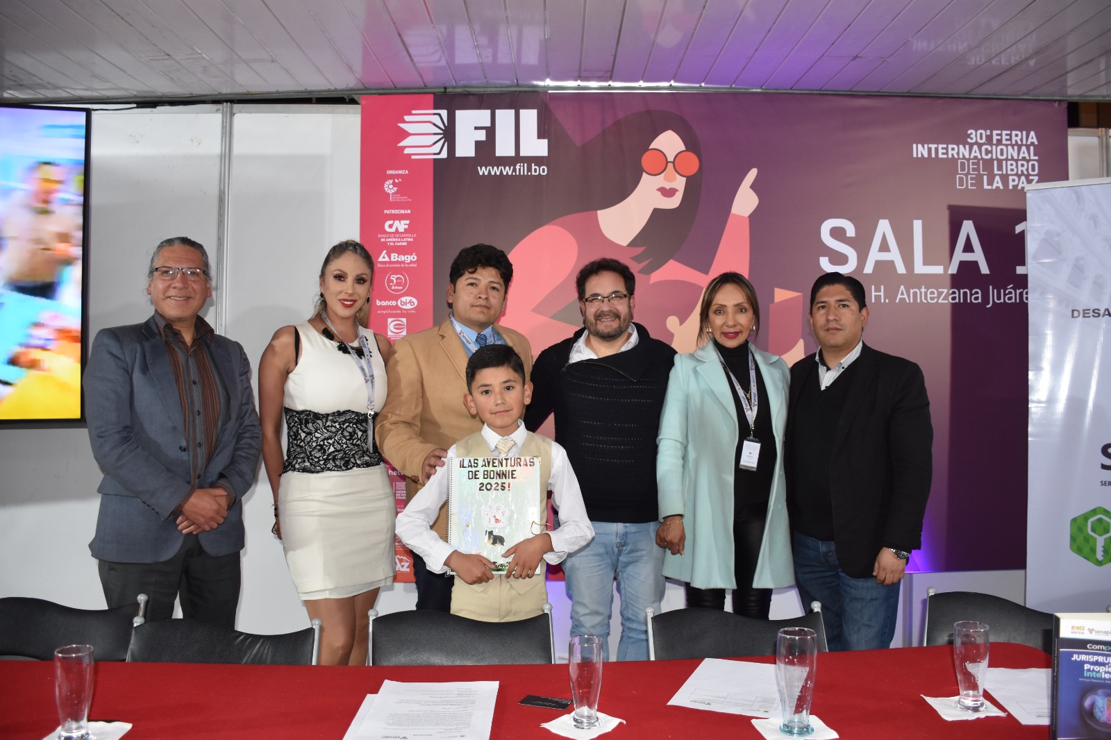 SENAPI clausura su stand y concurso en la Feria Internacional del Libro con más de 100 obras registradas