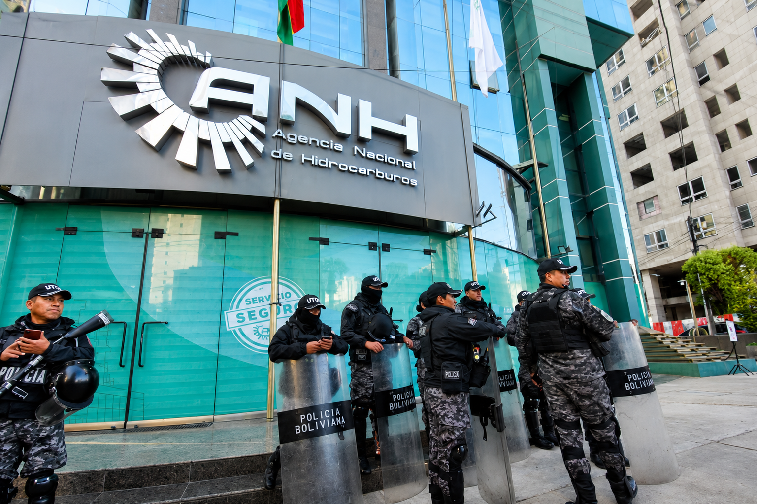 Gobierno interviene la ANH para transparentar el control de combustibles, sancionar irregularidades y restablecer el abastecimiento