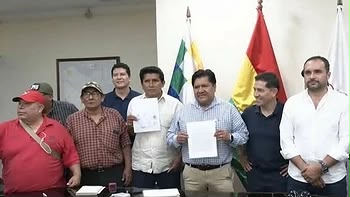 Diálogo entre el Gobierno y productores de Beni y Santa Cruz permite viabilizar créditos y deja sin efecto las medidas de presión