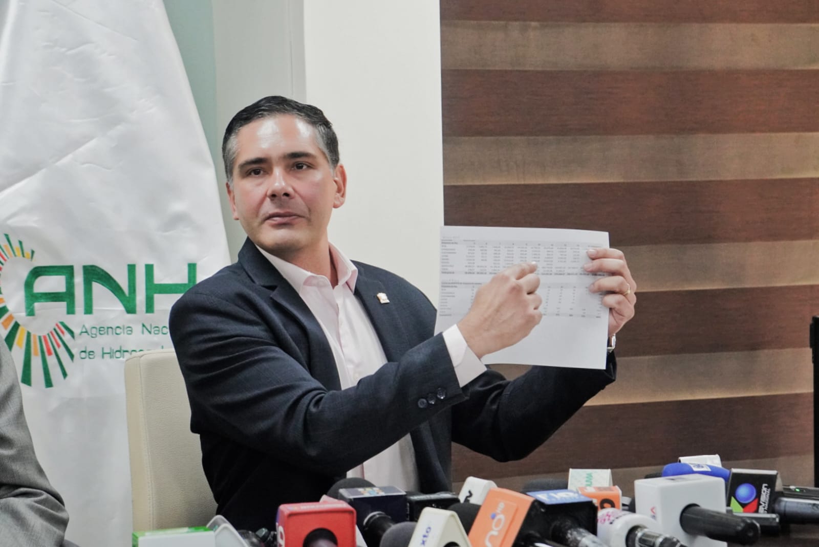 Comisión Interventora de la ANH desarticula redes de desvío de combustible y activa control digital de ventas en tiempo real