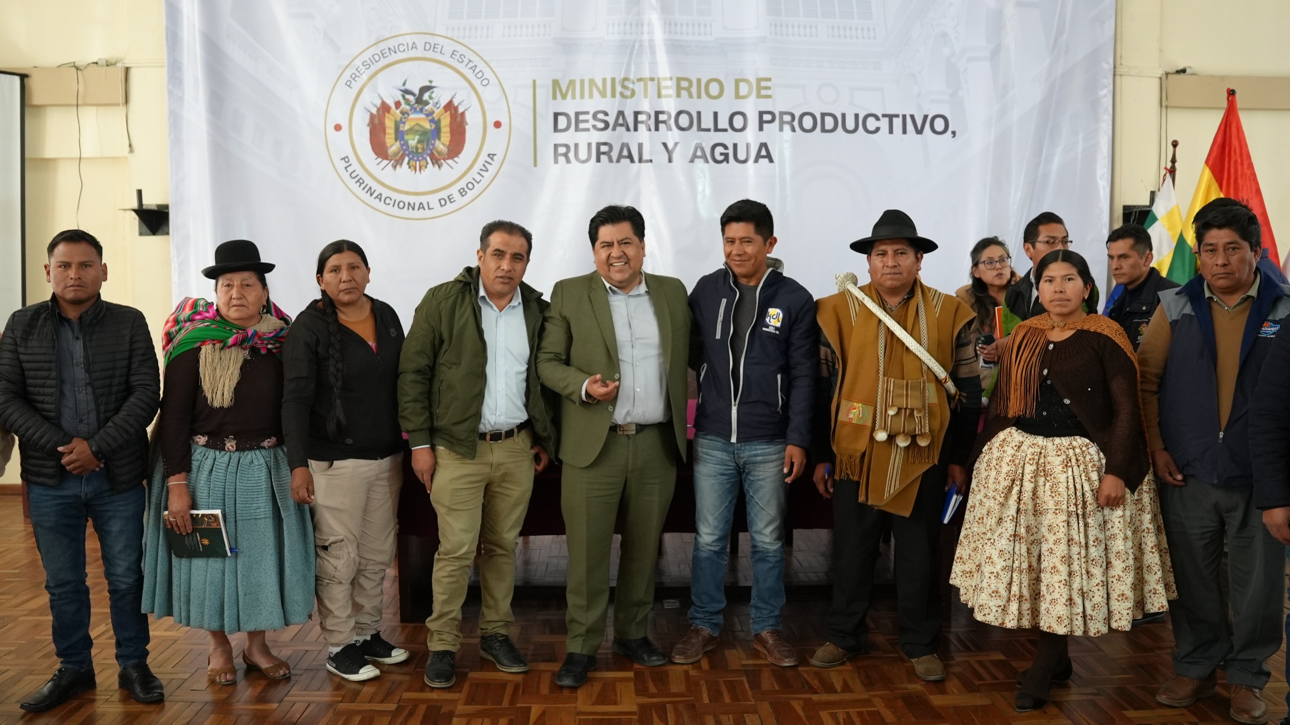 El Ministerio de Producción Sostenible y autoridades de la provincia Loayza coordinan agenda para impulsar el desarrollo agrícola