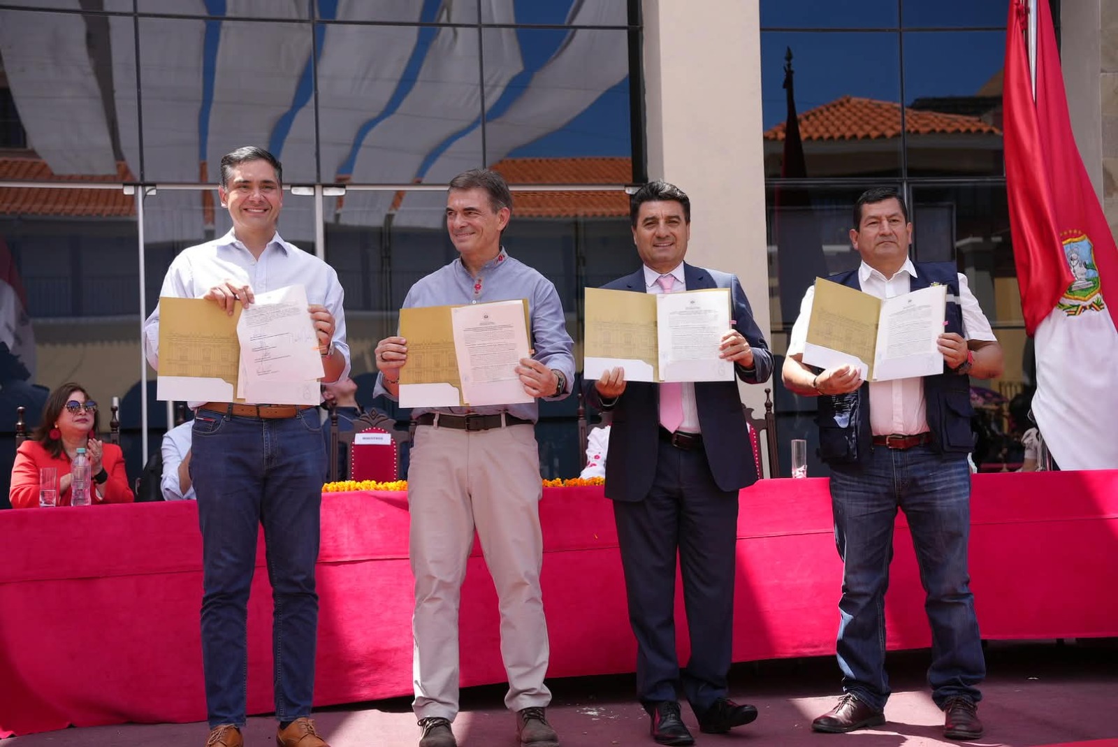 Saneamiento urbano para Tarija: Gobierno nacional y Alcaldía suscriben convenio de priorización para la ejecución de la planta de tratamiento Cabeza de Toro