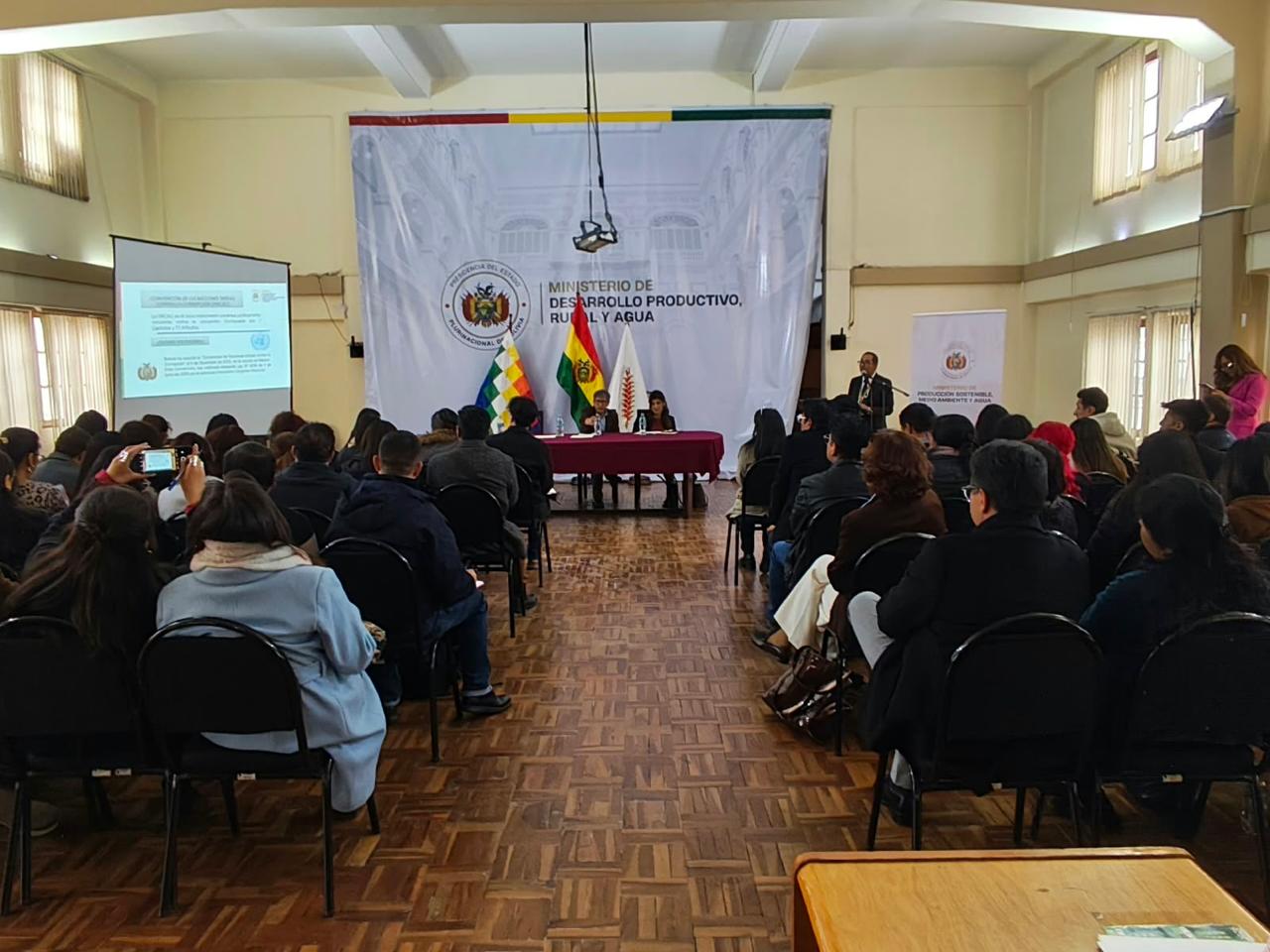 El Ministerio de Producción Sostenible, Medio Ambiente y Agua capacita a sus funcionarios como medida de protección frente a hechos de corrupción