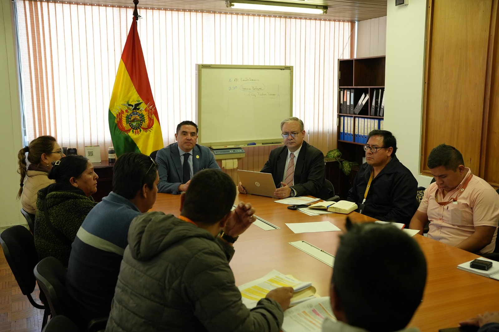 VICEMINISTERIO ARTICULA ACCIONES CON SACABA PARA IMPULSAR EL DESAYUNO ESCOLAR CON PRODUCTOS BOLIVIANOS