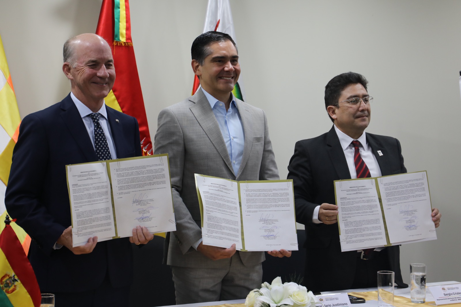 Gobierno de Bolivia y WWF suscriben acuerdo para garantizar recursos sostenibles destinados a la conservación ambiental