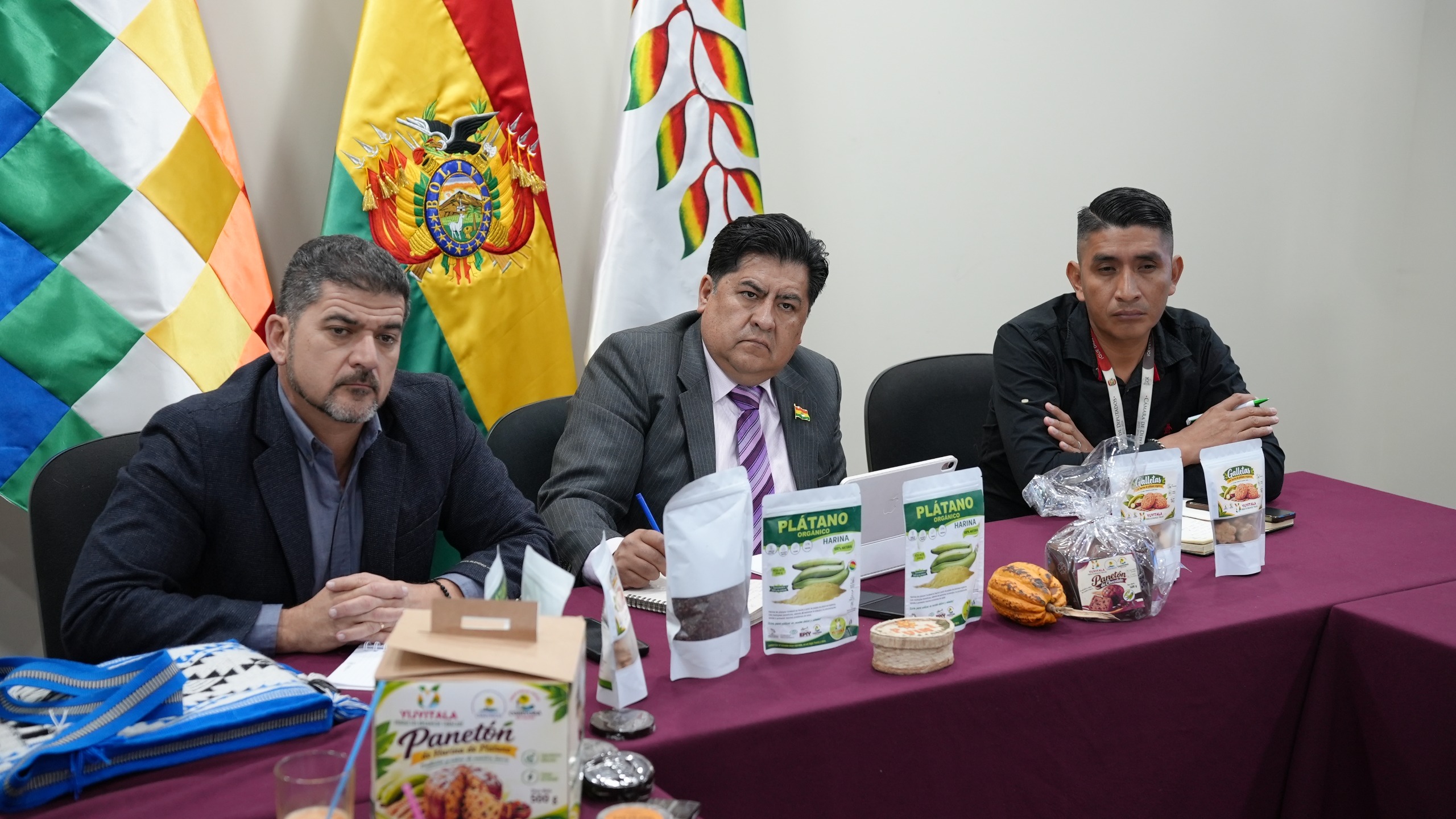 Gobierno impulsará la calidad y sostenibilidad del cacao silvestre yuracaré del trópico de Cochabamba